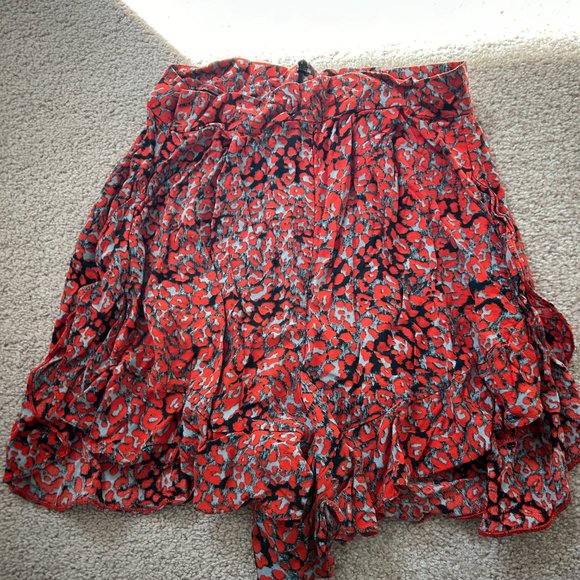 COPY - Maje Floral Dress Shorts medium size - Picture 1 of 2